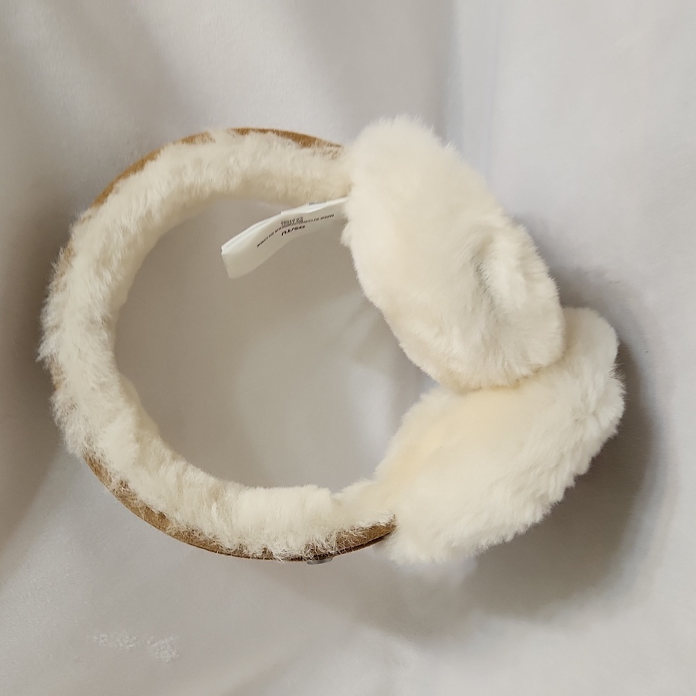 UGG Chestnut Center Strip Fur Ear Muffs - Picture 8 of 11